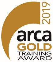 ARCA GoldTrainAw19 col logo